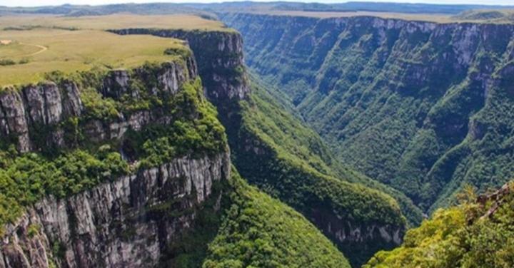 Pousada Encanto Dos Canions Камбара Экстерьер фото